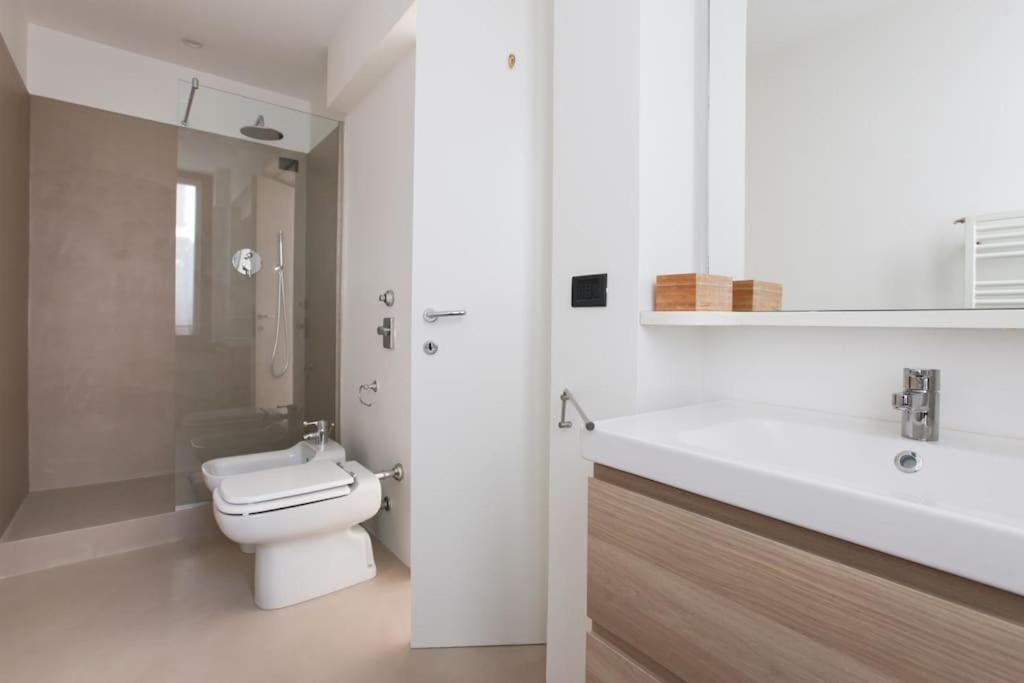 Hacca Collection - Brera & Fashion District - Bright 2Br Apt ميلان المظهر الخارجي الصورة